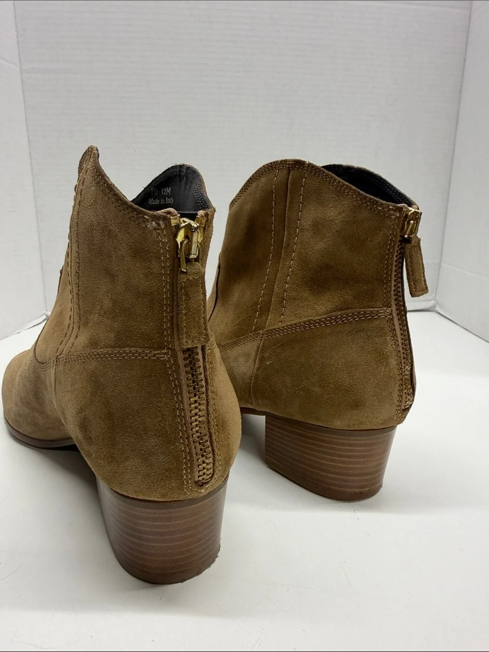 SAS Dylan Boots Low Ankle Booties High Heeled Suede Tan Camel Women's Size 12